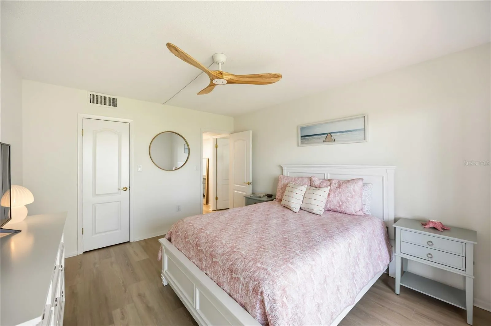 Walk in closet here too!