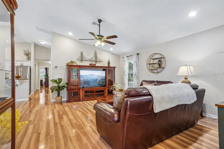 Living Room-Tinted Windows Help Keep You Cool