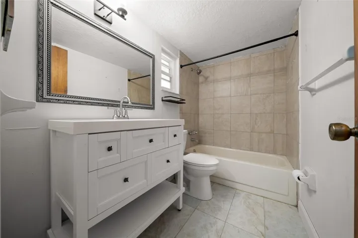 2nd Bathroom