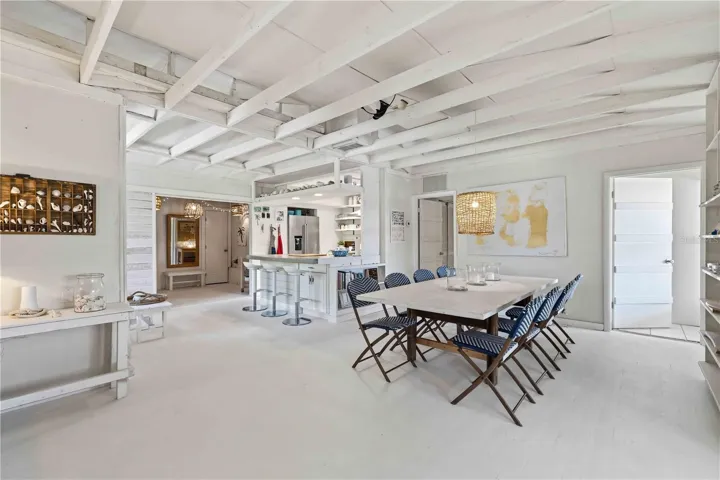 Costal Cottage open floor plan