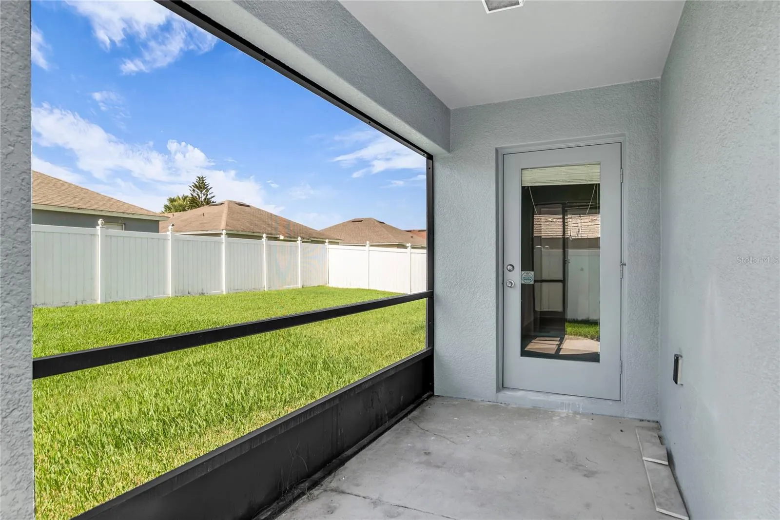 Covered &amp; Screened In Patio