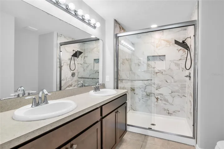 Owner's Bath