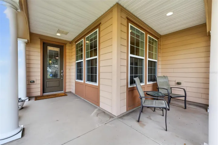 FRONT ENTRY WAY