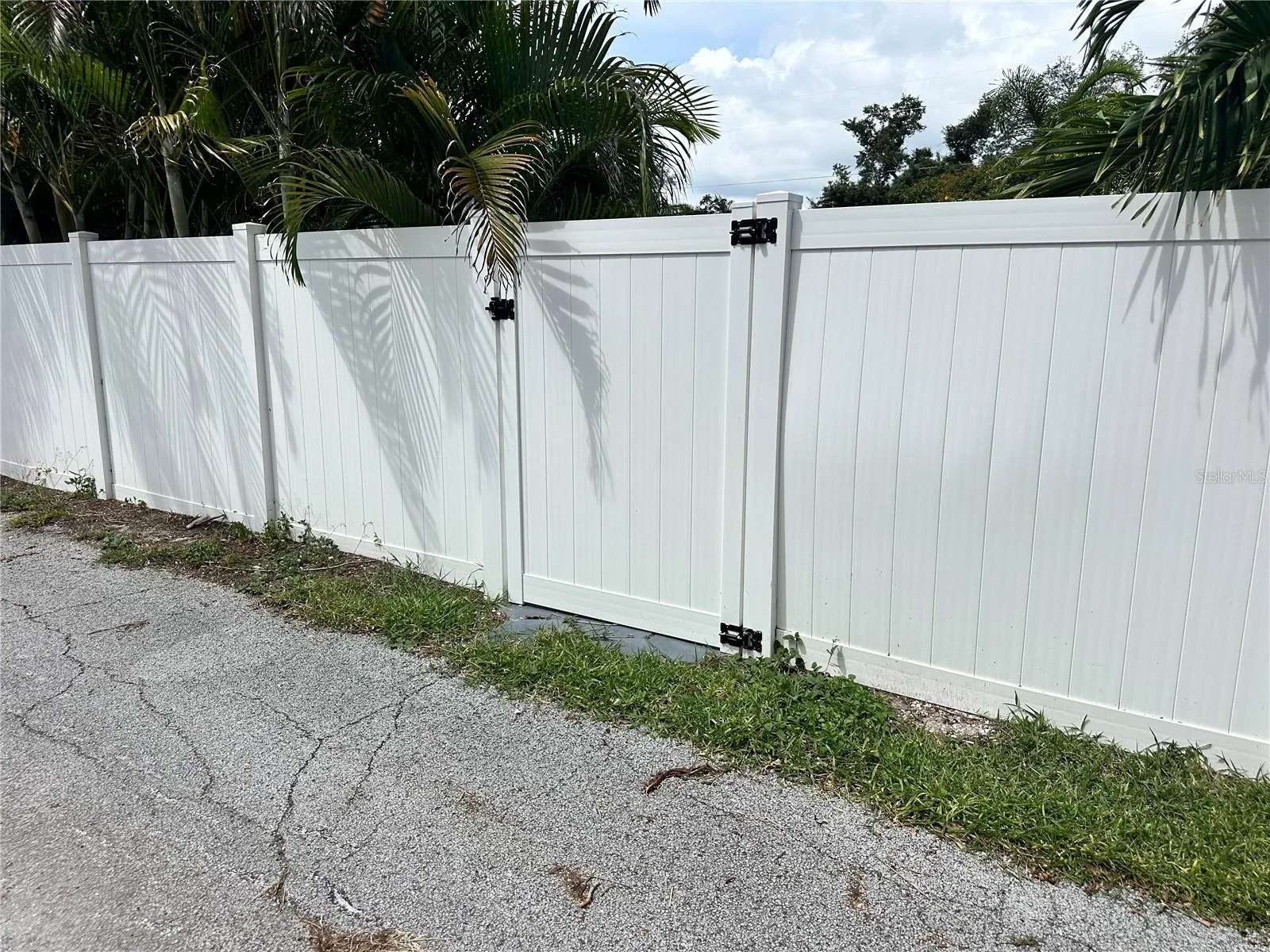 Gate from alley to backyard could easily be widened.