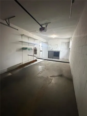 1 Car Garage