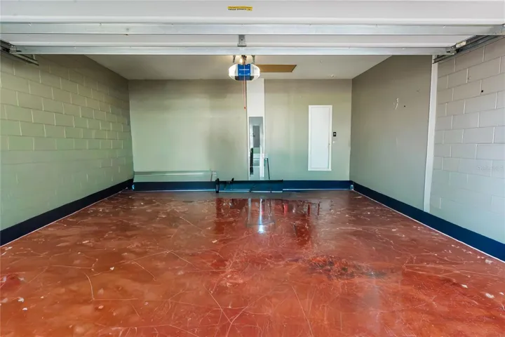 2 Car Garage