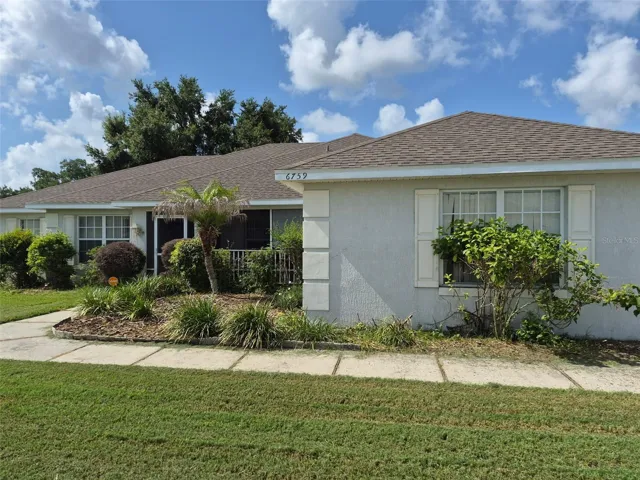Front view with side entry garage