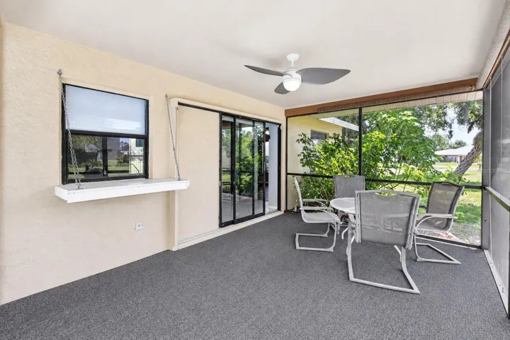 Large Covered Lanai Space with Pocketing Sliders