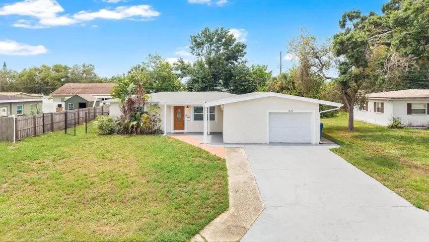 Welcome to 1920 64th Ave N in St Pete