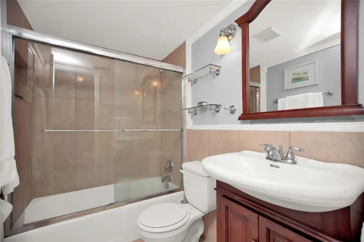 Well appointed bathroom