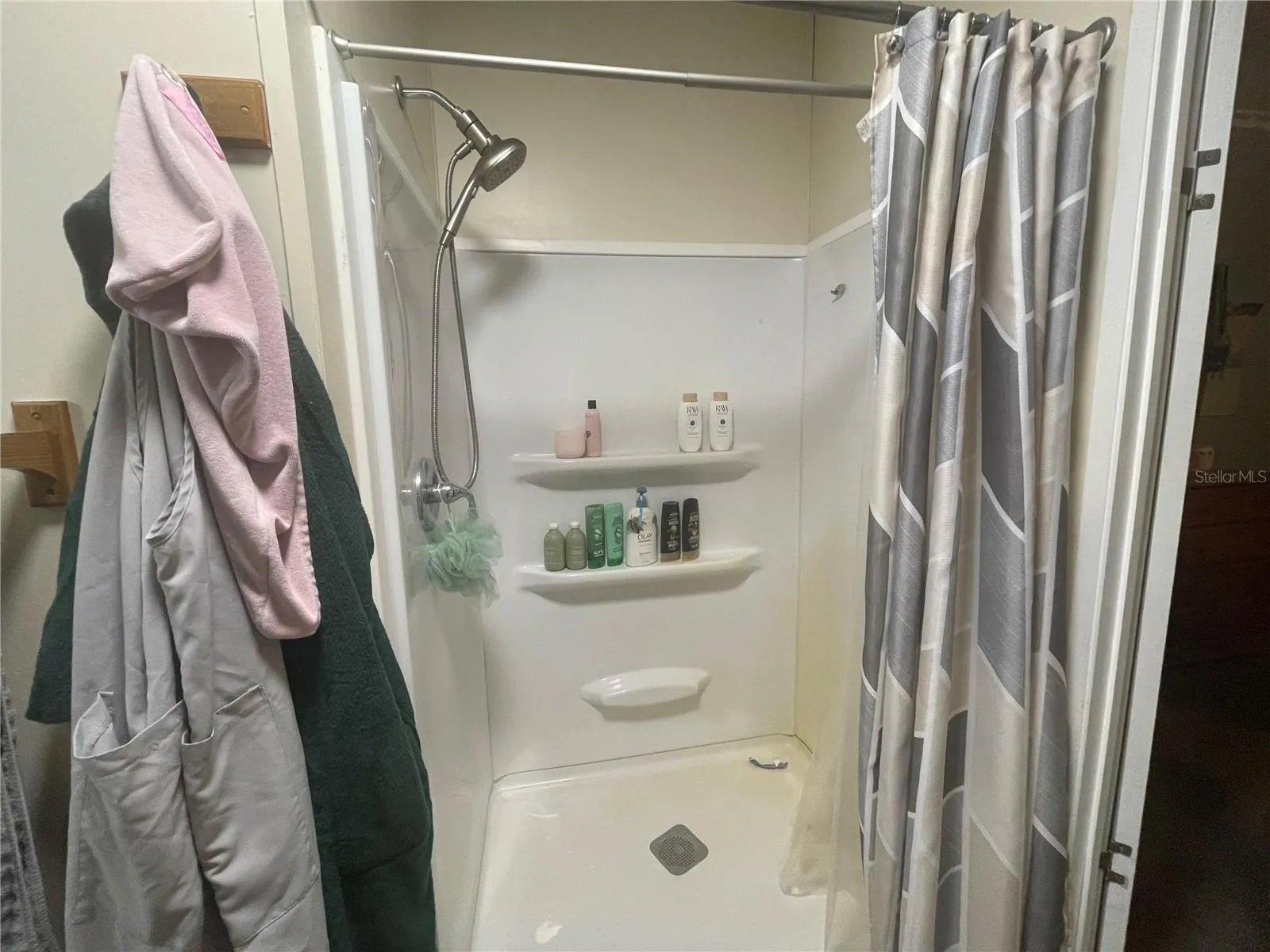 Primary shower