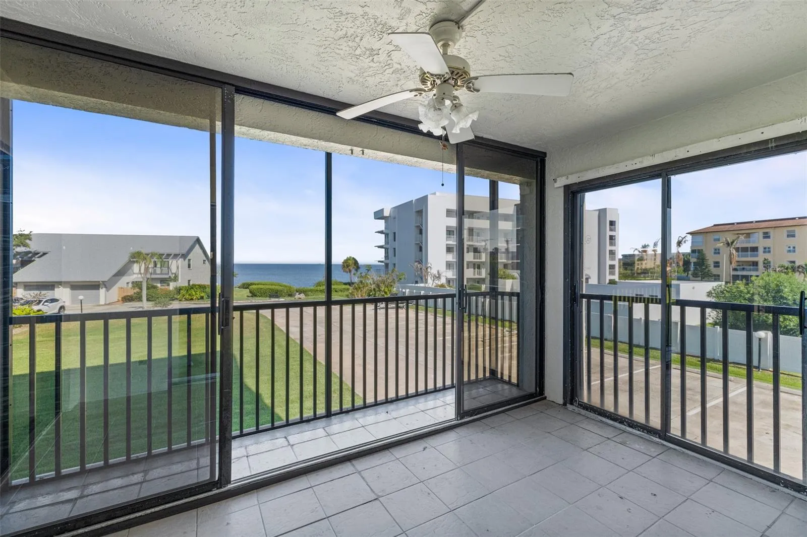 Screened-in Balcony