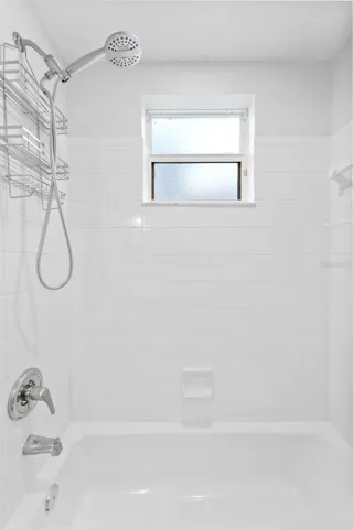 Guest Bathroom - shower/tub combo