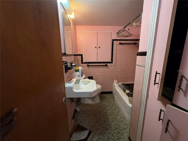 1170