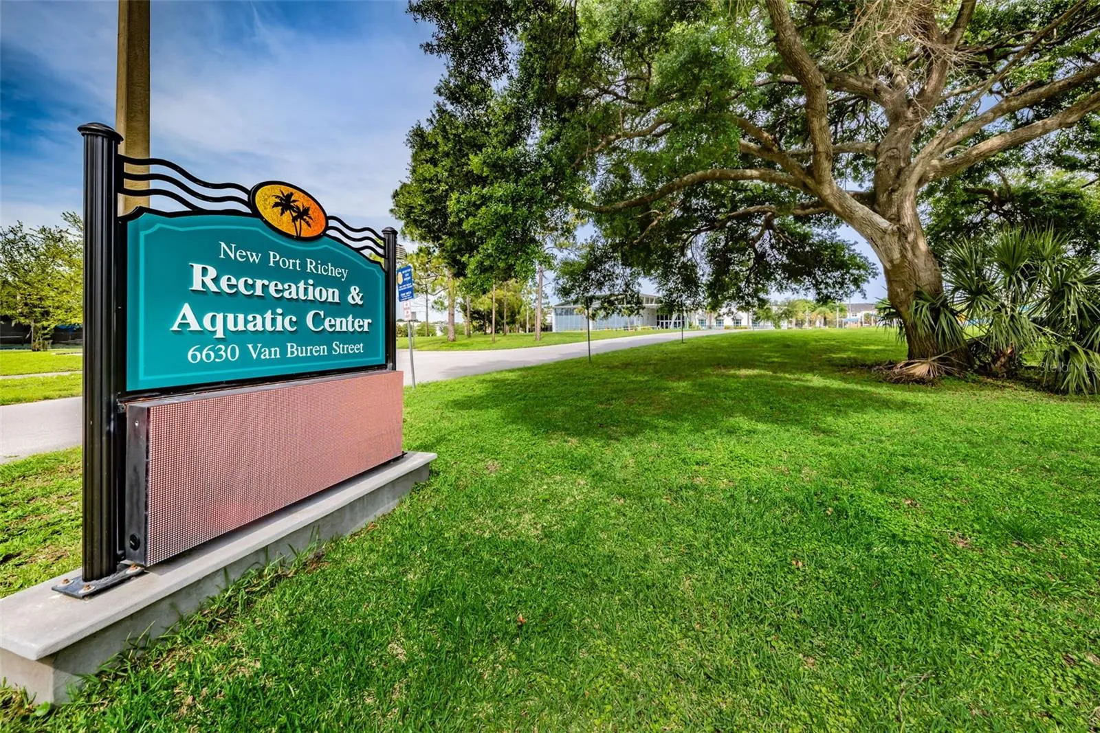 Rec & Aquatic Center