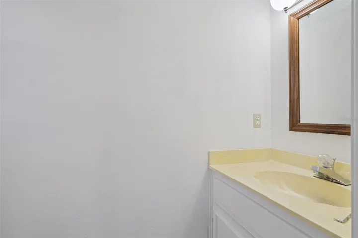 Second Bathroom (3)