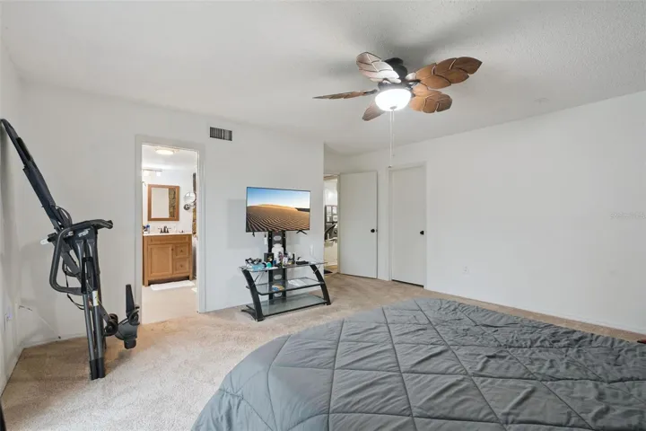 Primary Bedroom (2)