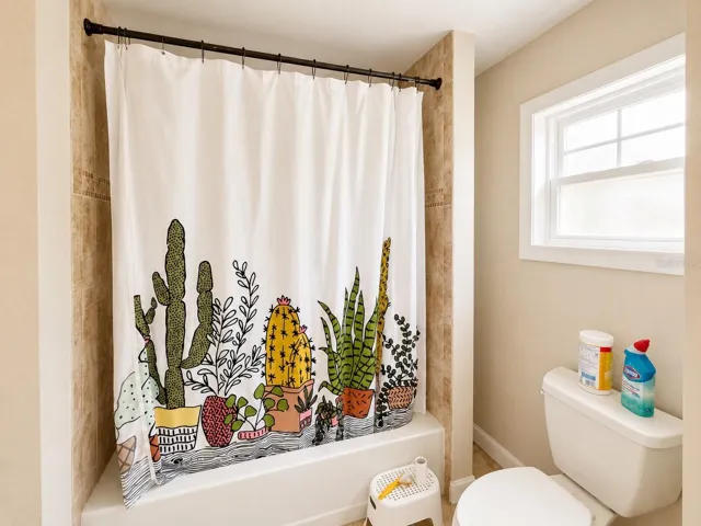 en suite bathroom