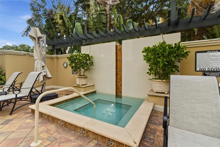 A relaxing spa on the pool deck