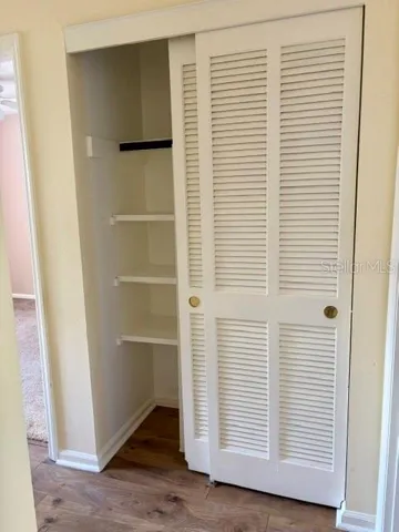Closet Bedroom 1