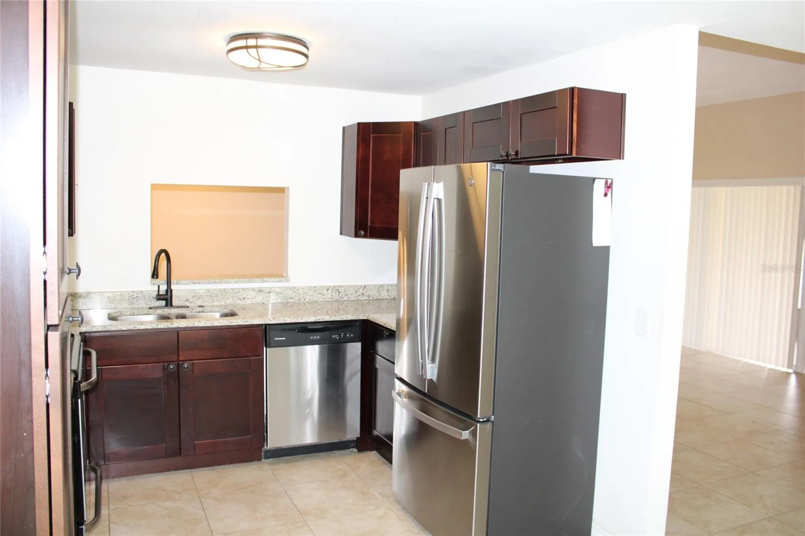 Ample kitchen area