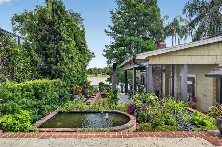 Stunning views of lake, backyard, with incredible sunsets!