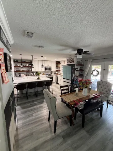 ENTRY TO KITCHEN DINING AREA