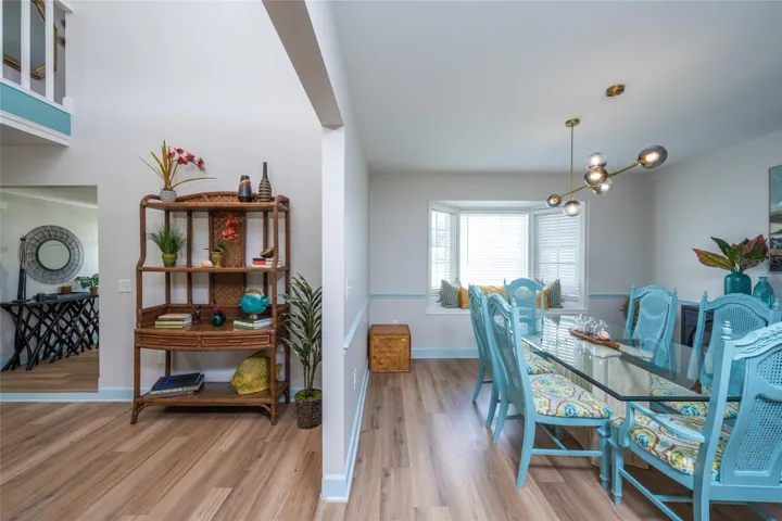 Lounge/ Dining Room