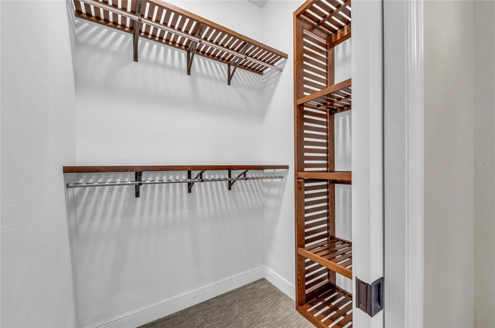 walk in closet 2