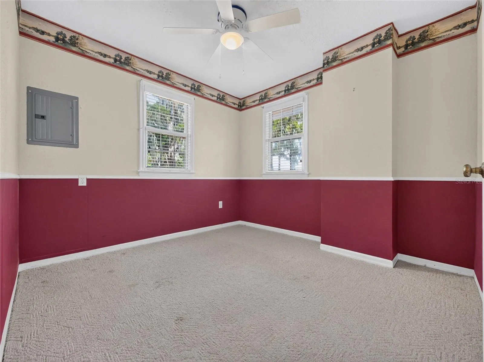 Bedroom 7 (no closet)