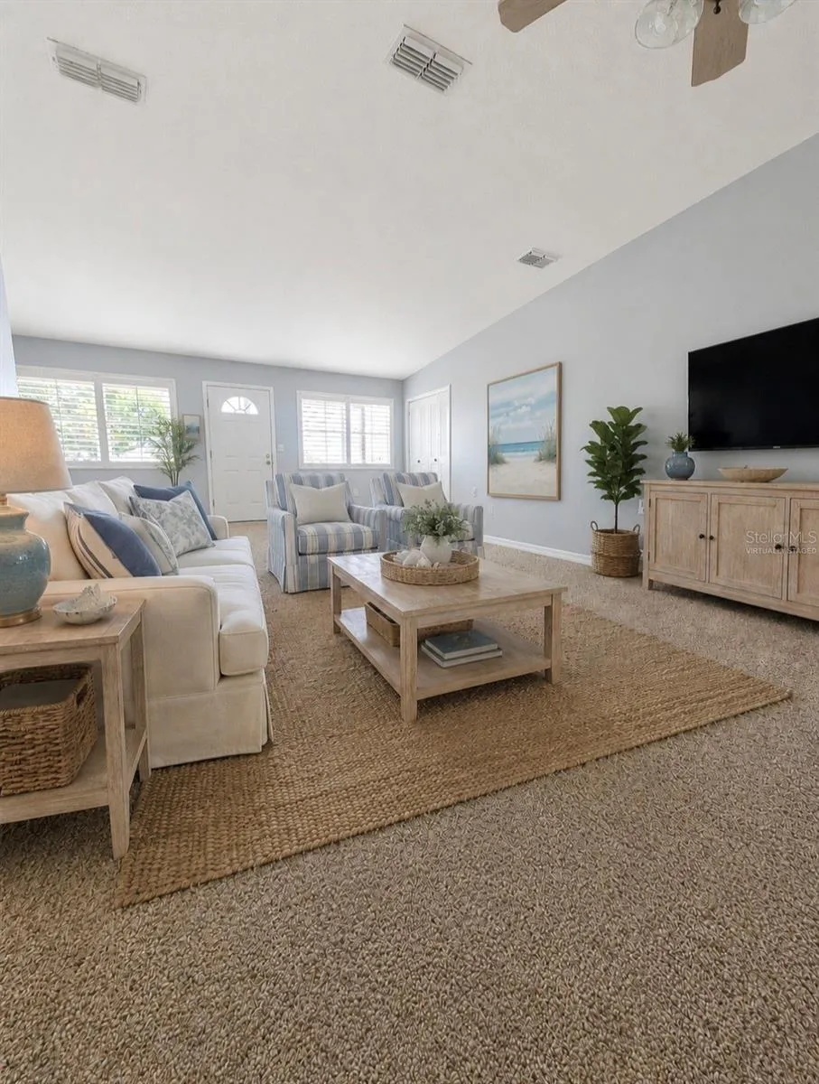 Living rm- virtually staged
