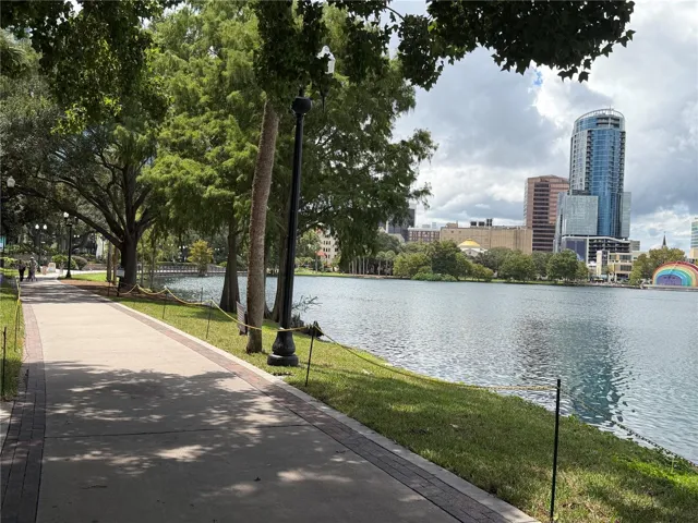 Lake Eola Park