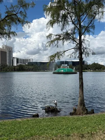 Lake Eola Park
