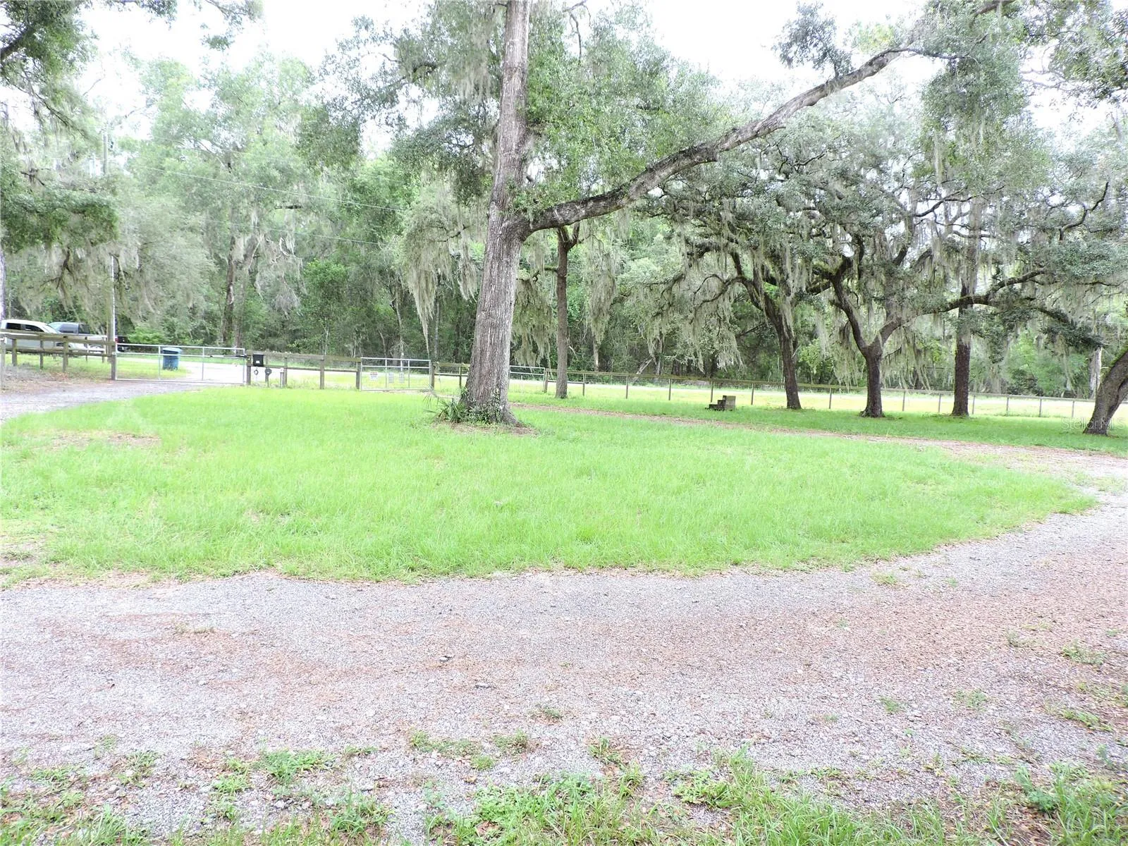 Circular driveway