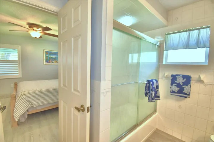 2nd Bathroom