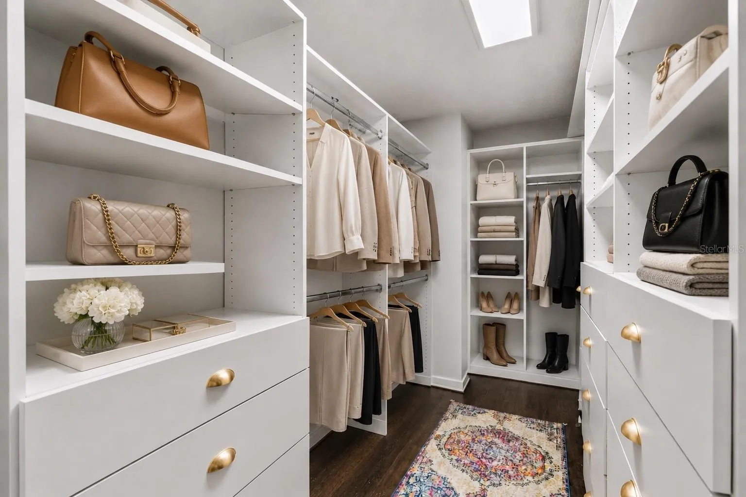 Expansive walk in closet!!