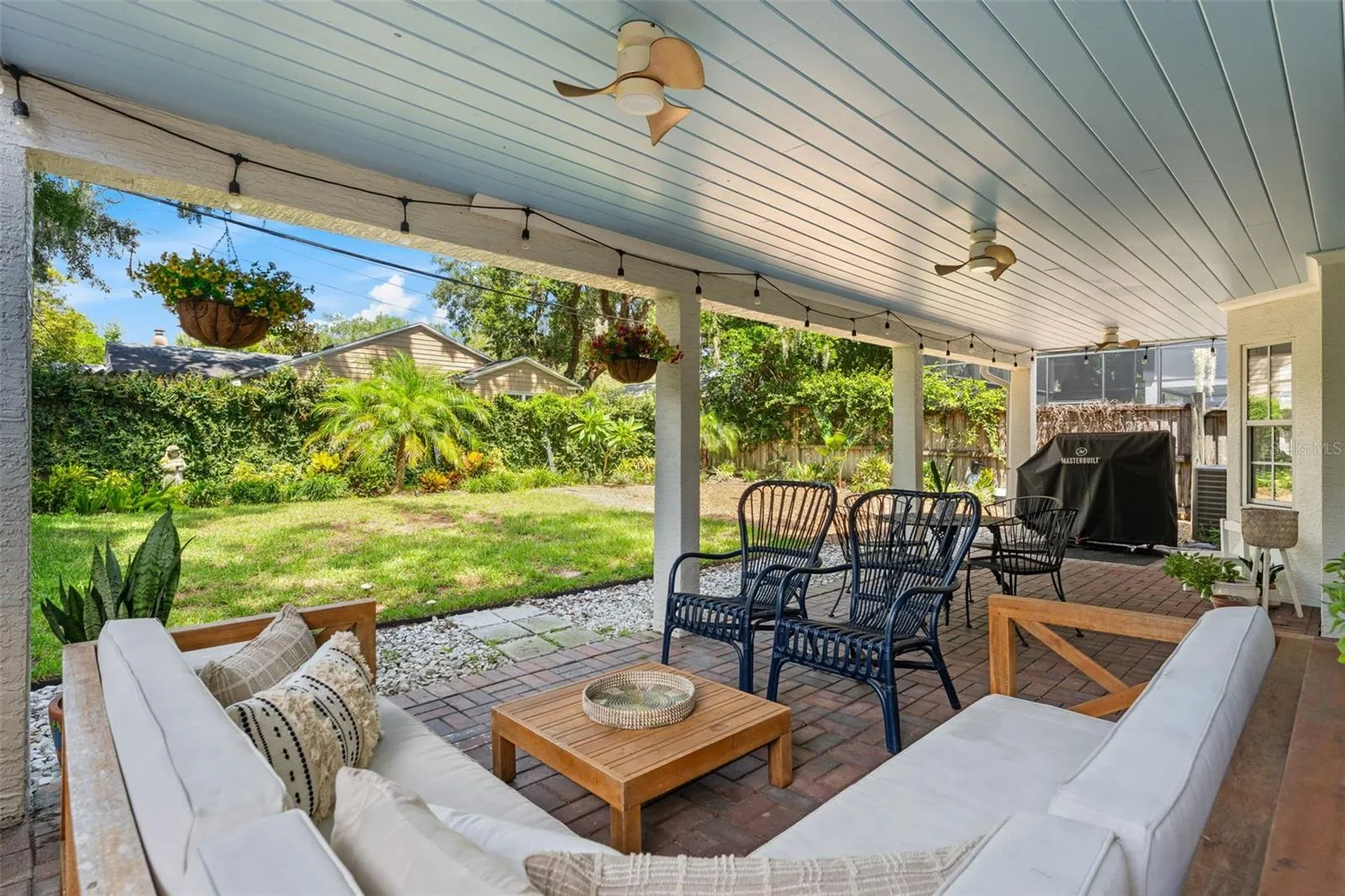 Large back yard with plenty of room for a 12x27 pool