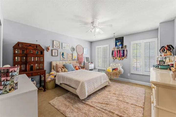 Bedroom 2 - w/walk in closet