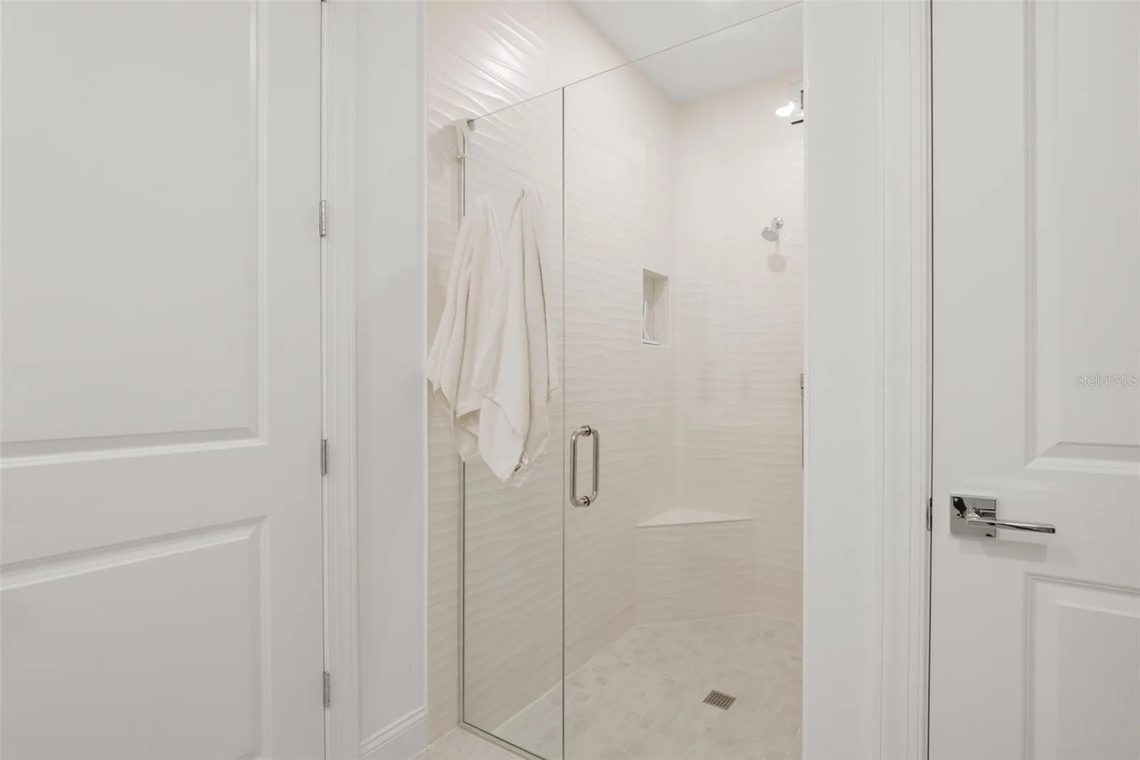 Primary En-Suite