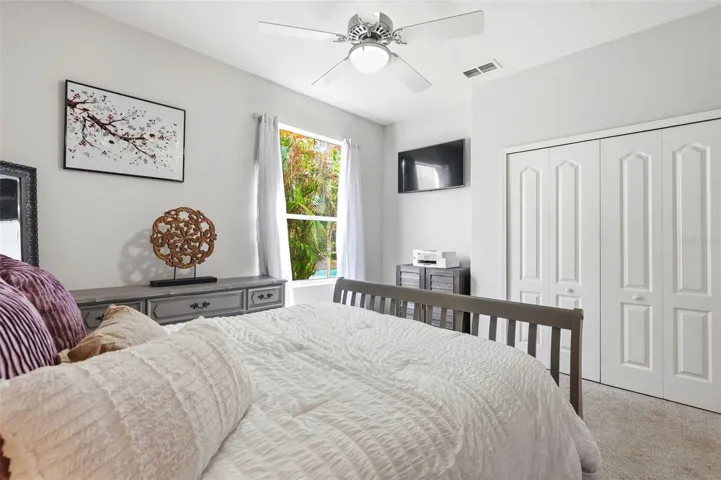 Secondary bedroom 1st Level
