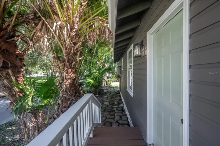 Unit 319: side entry to kitchen