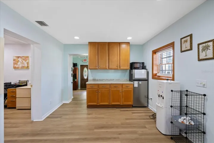 Kitchen/ Break Room Combo