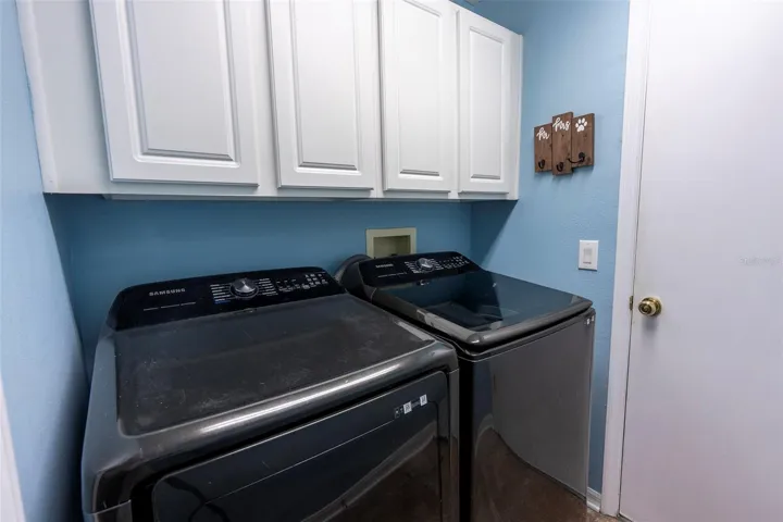 Ample Cabinet Space