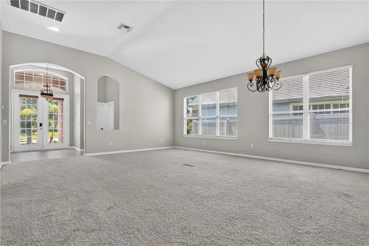 dining/living room combo