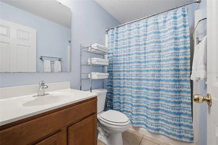 Upstairs guest bathroom