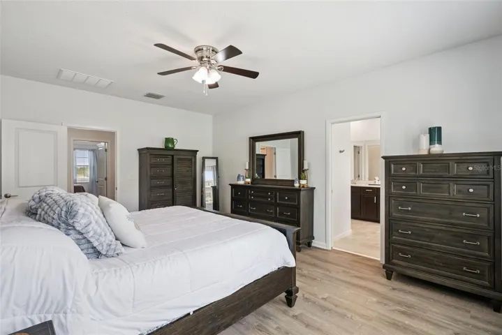 Spacious upstairs primary suite