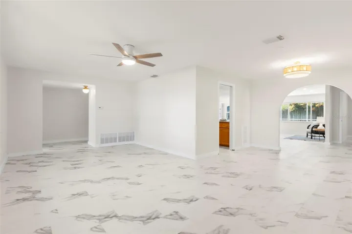 Spacious living/dining