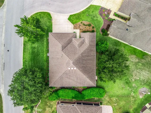 rear privacy with thick hedgeline with shared maintenance with the rear neighbor