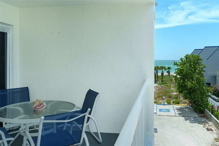Peek-A-Boo Gulf view