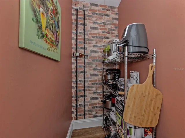 Bonus closet